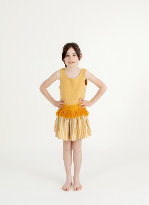 PÜSKÜLLÜ KETEN ÜST